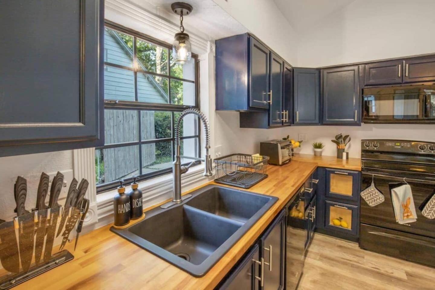 Sunmeadow Manor Retreat Villa Friendswood Bagian luar foto