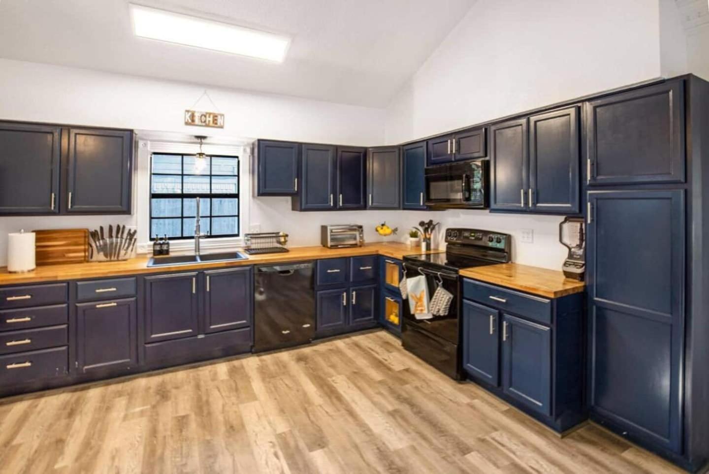 Sunmeadow Manor Retreat Villa Friendswood Bagian luar foto